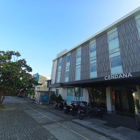 ホテル Cendana Coliving Solo Baru エクステリア 写真