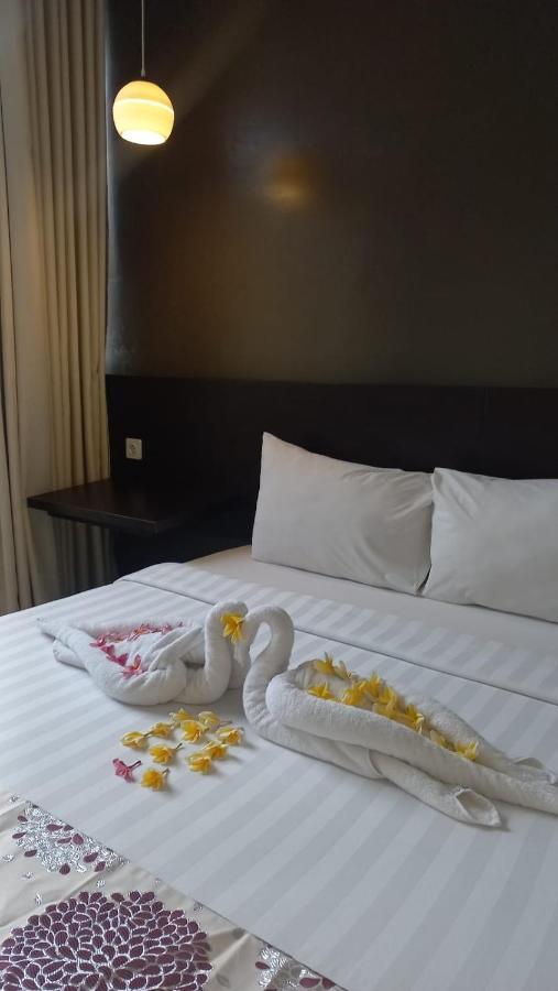 ホテル Cendana Coliving Solo Baru エクステリア 写真