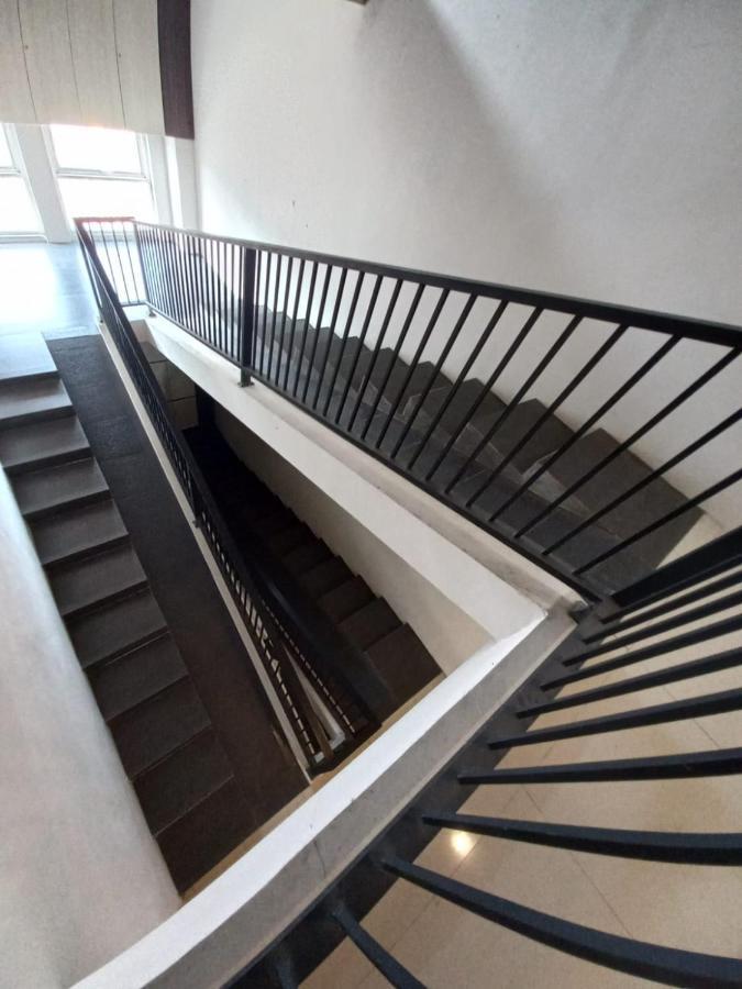 ホテル Cendana Coliving Solo Baru エクステリア 写真