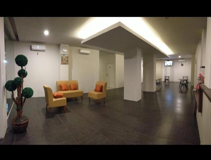 ホテル Cendana Coliving Solo Baru エクステリア 写真